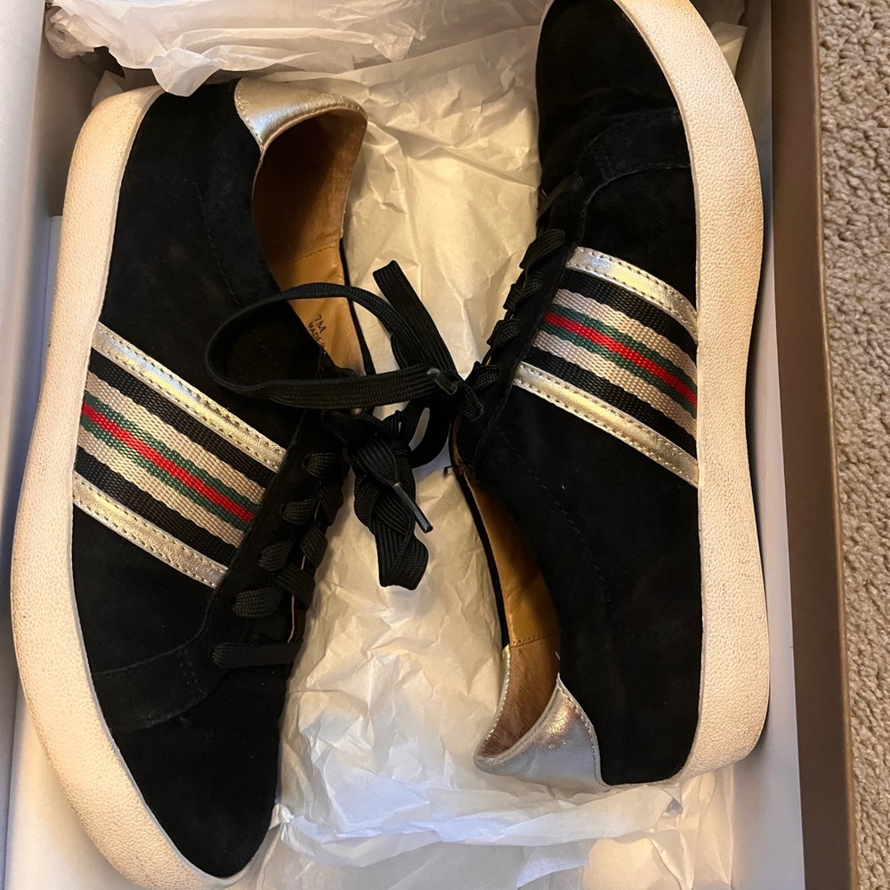 LINEA Paolo KYSON size 7 Black Gold Red Green Stripes sneakers - Picture 7 of 8